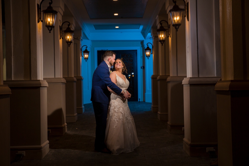 New-York-Country-Club-_-New-York-Country-Club-Wedding-_-Wedding-at-New-York-Country-Club-_-Romantic-Wedding-Photos-_-Pictures-of-New-York-Country-Club-Venue