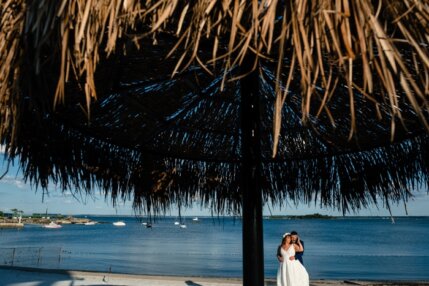 Summer-Weddings---Outdoor-Wedding---Wedding-on-a-beach-