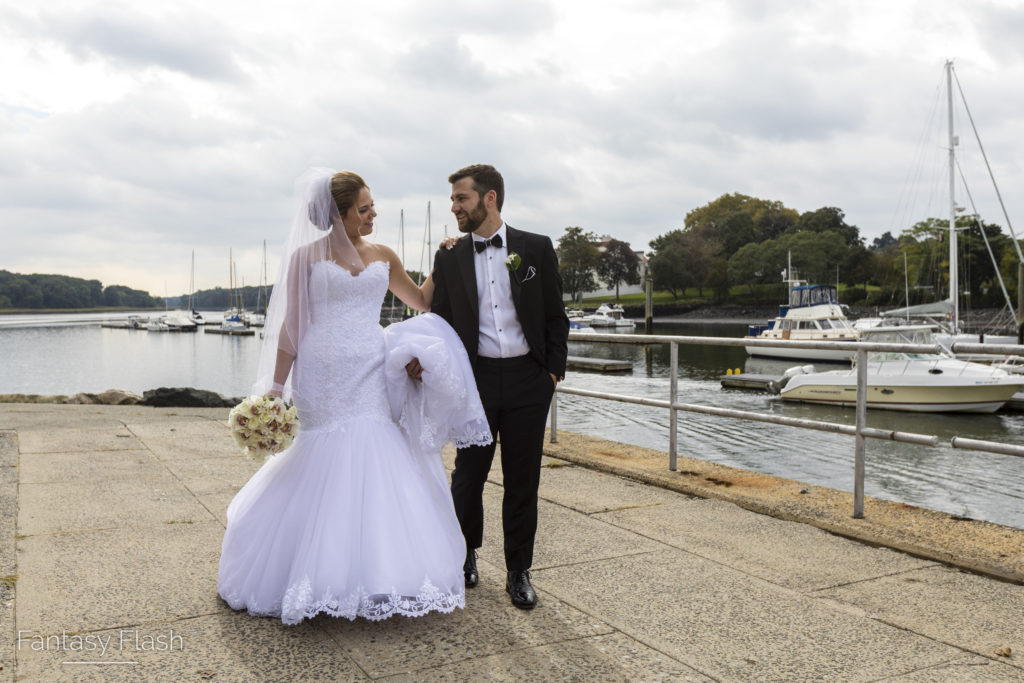 Bride and Groom walking the grounds - Glen Island Harbour Club Virtual Tour