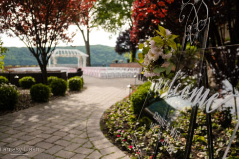 Entrance to outdoor wedding ceremony location at The Grandview