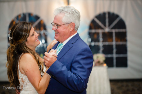 bride dancing with her father at West Hills Country Club